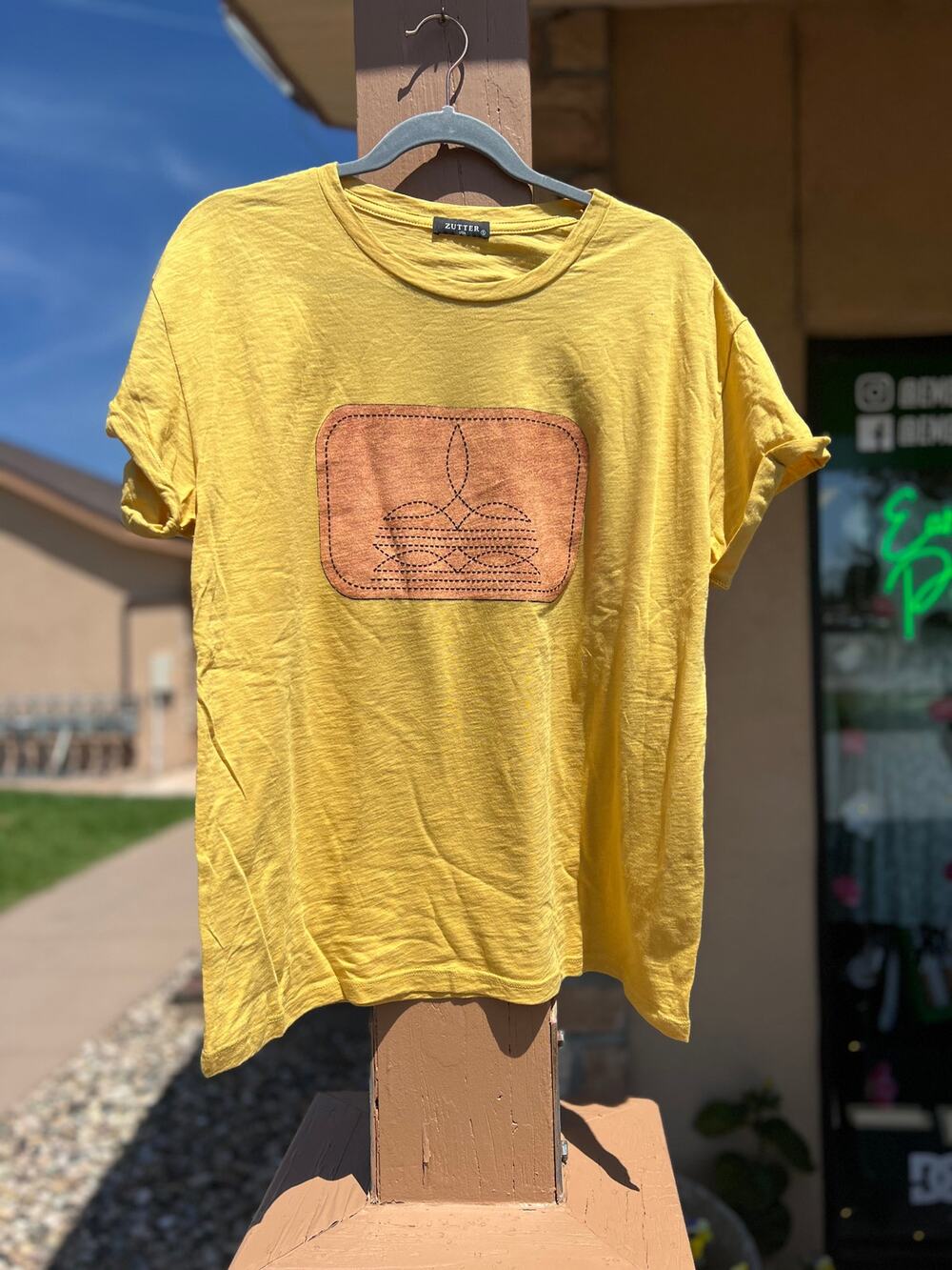 Puff' Boot Stitch Patch Graphic Tshirt